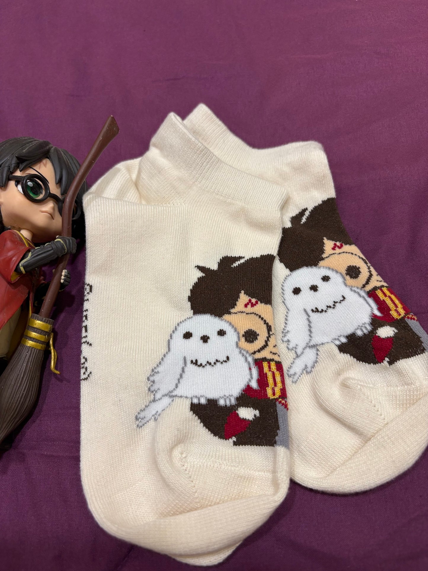 Magical Hogwarts Adventure Cozy Socks – Harry & Hedwig Edition